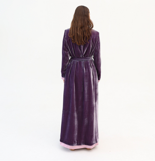 Purple velvet kimono
Luxury velvet kimono
Atelier Loreen kimono
Handcrafted long velvet kimono
Elegant evening kimono
Soft purple velvet kimono
Women’s luxury lounge kimono
Plush velvet kimono
Made-to-order kimono
Statement fashion kimono
Sophisticated velvet kimono
Exclusive designer kimono
Lavender velvet kimono with pink trim
High-end velvet loungewear kimono
Empowering luxury fashion
