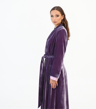 Purple velvet kimono
Luxury velvet kimono
Atelier Loreen kimono
Handcrafted long velvet kimono
Elegant evening kimono
Soft purple velvet kimono
Women’s luxury lounge kimono
Plush velvet kimono
Made-to-order kimono
Statement fashion kimono
Sophisticated velvet kimono
Exclusive designer kimono
Lavender velvet kimono with pink trim
High-end velvet loungewear kimono
Empowering luxury fashion
