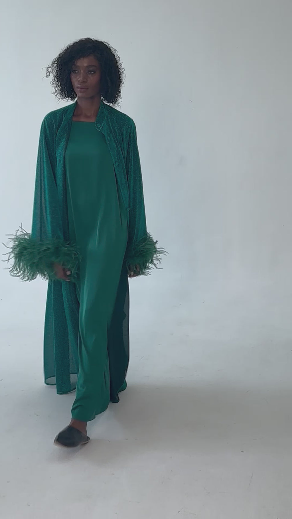 Emerald Green
Luxury Kaftan
Dubai
Sarah Kaftan Dress
Shimmering Lurex Fabric
Hand-Applied Ostrich Feathers
Button-Down Kaftan
Satin Slip Dress
Elegant Kaftan Dress
Statement Evening Wear
Day-to-Night Kaftan
Artisanal Fashion
High-End Kaftan
Ostrich feathers 
Kaftan 
Handmade 
Hand crafted 
Sustainable 
Luxurious 
Empowering 
Green label 
Autism 
Fabric 



